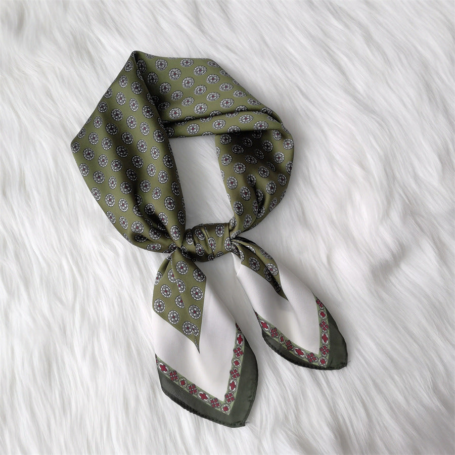 Foulard "L'Essence du Luxe"