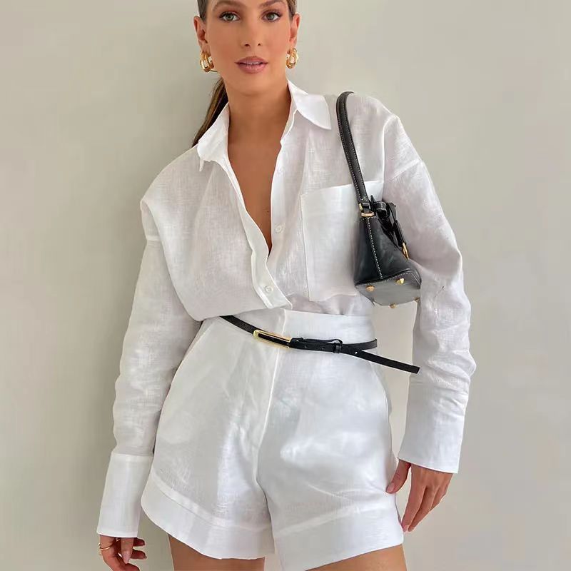 Style Épuré – Chemise Oversize & Short Structuré
