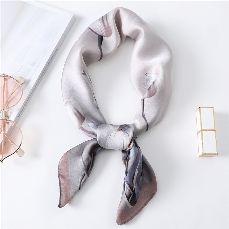 Foulard "Éclat Floral" en Soie