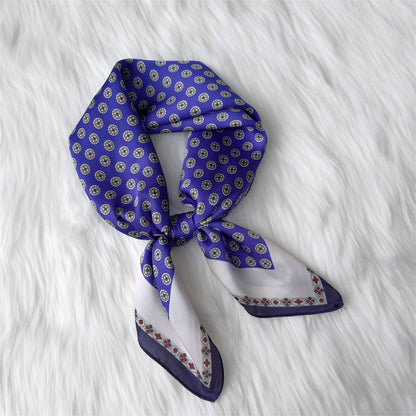 Foulard "L'Essence du Luxe"
