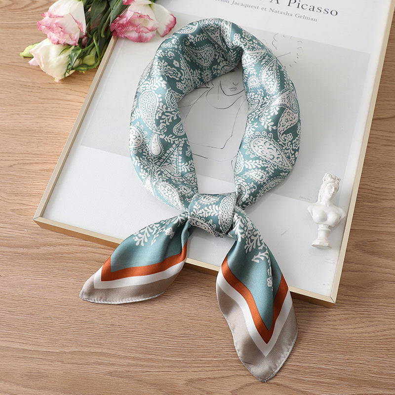 Foulard "Motifs Élégants" en Soie