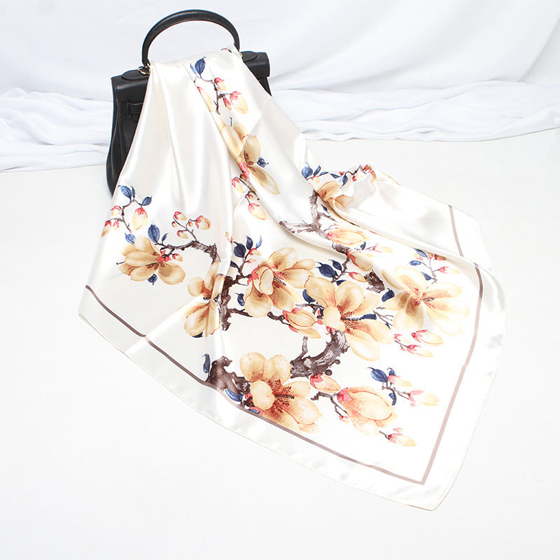 Foulard "Élégance Florale" en Soie