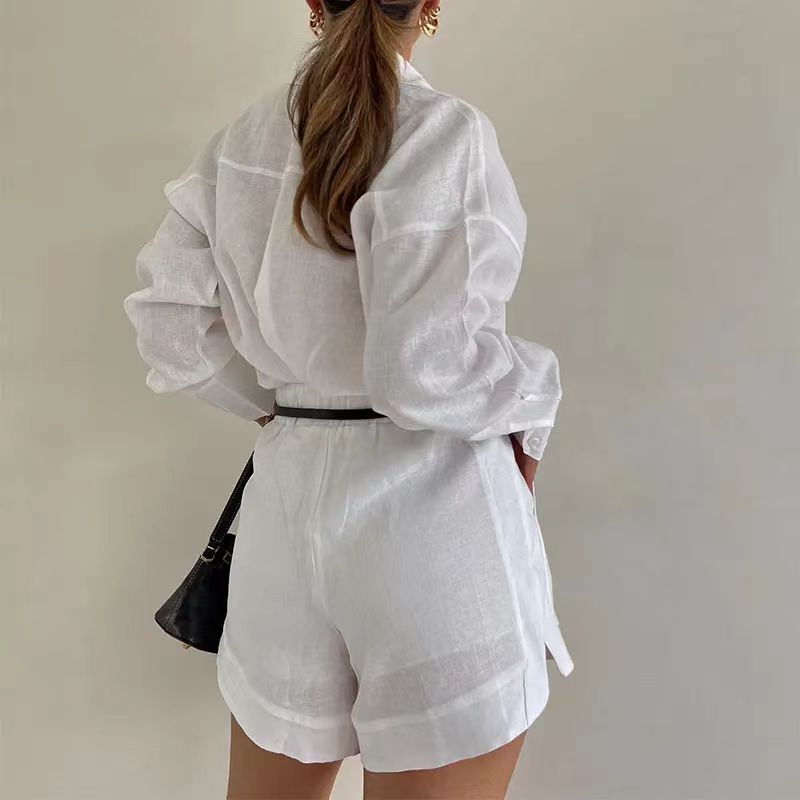 Style Épuré – Chemise Oversize & Short Structuré